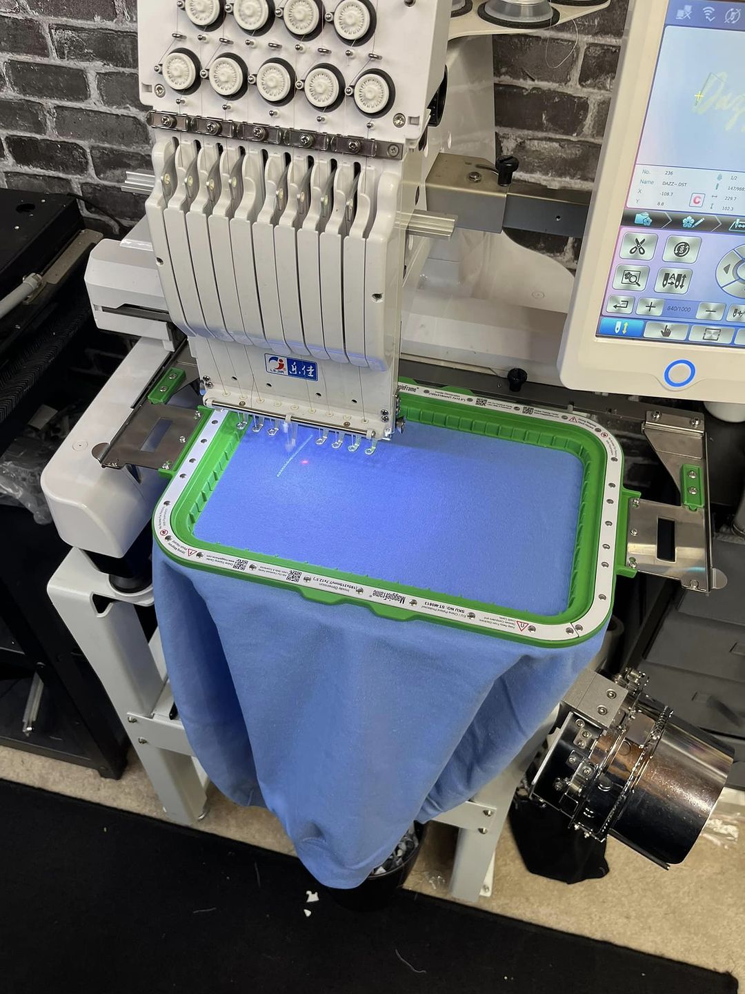 Making English Stitching Machine Ultimate Stitching Guide: Master Hand and Machine Sewing Techniques ...