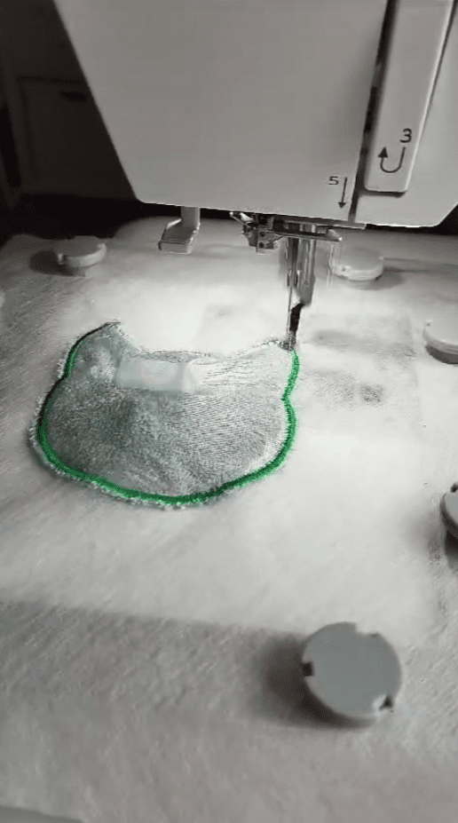 Mastering Satin Embroidery: Proven Techniques to Prevent Puckering and Snags